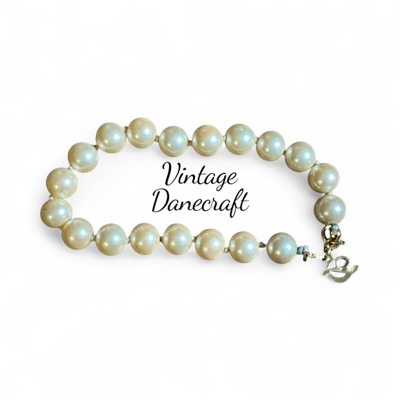 Danecraft Creamy Faux Pearl Classic Bracelet Spring Ring Clasp - Picture 1 of 8